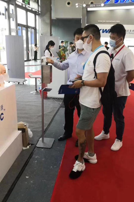 Scanmax Anti-epidemic Products Participate in the Shanghai Anti-epidemic Materials Exhibition 5f20cb3f84523.jpg